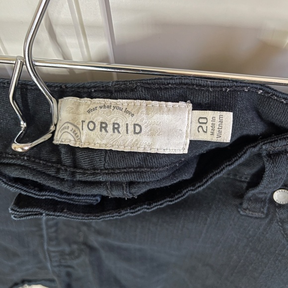 Torrid Black Cut Off Shorts - Picture 3 of 3